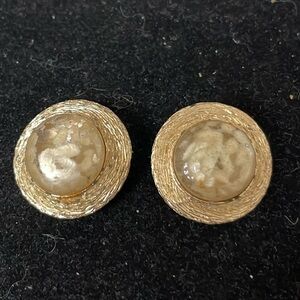 Bergere Vintage Signed Cabochon Gold Tone Clip On Earrings.  MA